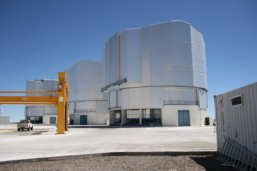 paranal3ofthe48metertelescoes.jpg